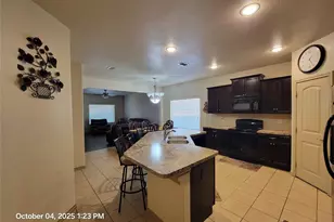 912 Iona Dr, Fort Worth, TX 76120 - Photo 8