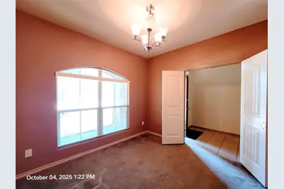 912 Iona Drive, Fort Worth, TX 76120 - Photo 6