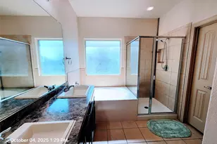 912 Iona Dr, Fort Worth, TX 76120 - Photo 14