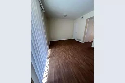 5221 Grovewood Street, Dallas, TX 75210 - Photo 2