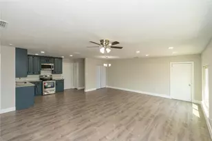 3712 Preston Dr, Fort Worth, TX 76119 - Photo 6