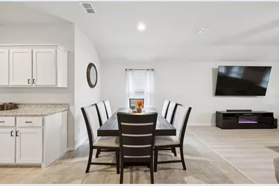 9513 Doverglen Drive, Fort Worth, TX 76131 - Photo 6