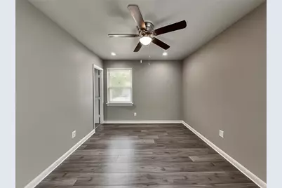 14036 Stardust Lane, Farmers Branch, TX 75234 - Photo 8