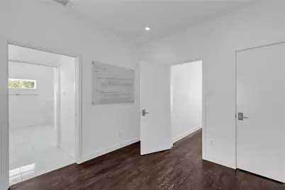 4915 Flitwick Court, Dallas, TX 75204 - Photo 16