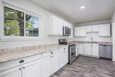 233 Victoria Avenue, Azle, TX 76020 - Photo 4