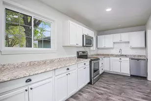 233 Victoria Ave, Azle, TX 76020 - Photo 4