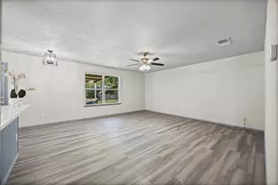 316 Matthew Dr, Crowley, TX 76036 - Photo 4