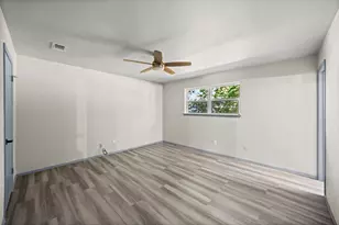 316 Matthew Dr, Crowley, TX 76036 - Photo 10