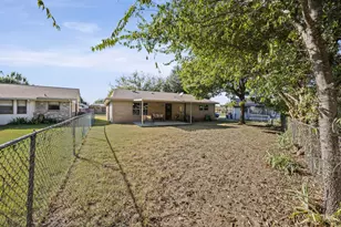 316 Matthew Dr, Crowley, TX 76036 - Photo 18