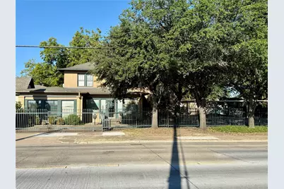 203 N Rockwall Avenue, Terrell, TX 75160 - Photo 2