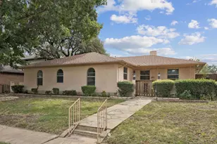 1610 Lexington Dr, Garland, TX 75041 - Photo 4