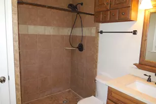 1220 Meadowbrook St, Ranger, TX 76470 - Photo 12