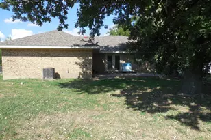 1220 Meadowbrook St, Ranger, TX 76470 - Photo 20