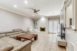 9250 Flickering Shadow Dr, Dallas, TX 75243 - Photo 2