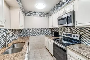 9250 Flickering Shadow Dr, Dallas, TX 75243 - Photo 10