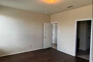 921 Swan Ridge Dr, Sherman, TX 75092 - Photo 8