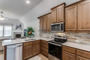 9921 Ginkgo Ln, Fort Worth, TX 76036 - Photo 14