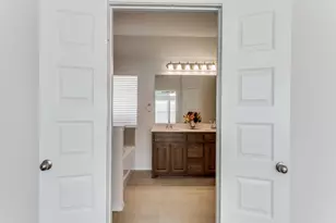 9921 Ginkgo Ln, Fort Worth, TX 76036 - Photo 20