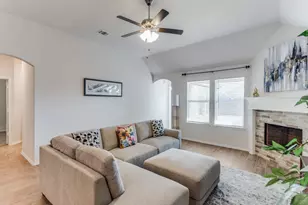 9921 Ginkgo Ln, Fort Worth, TX 76036 - Photo 6