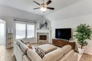 9921 Ginkgo Ln, Fort Worth, TX 76036 - Photo 4