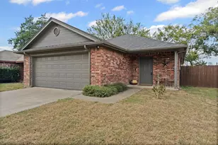 409 Grayson Ct, Joshua, TX 76058 - Photo 1