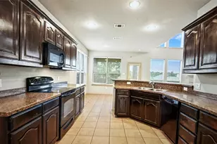 8242 Clarkview Dr, Dallas, TX 75236 - Photo 4