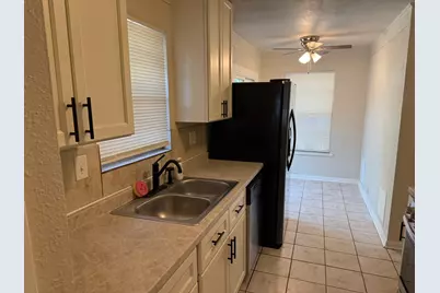 625 S Andrews Avenue, Sherman, TX 75090 - Photo 16