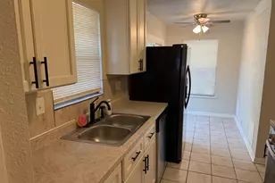 625 S Andrews Ave, Sherman, TX 75090 - Photo 16