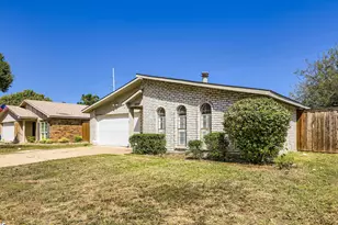 2406 Norway Dr, Garland, TX 75040 - Photo 2