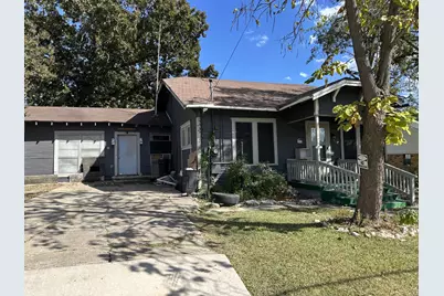 411 S Santa Fe Street, Wolfe City, TX 75496 - Photo 2