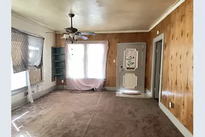 411 S Santa Fe Street, Wolfe City, TX 75496 - Photo 10