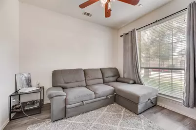 6810 Amesbury Lane, Rowlett, TX 75089 - Photo 4