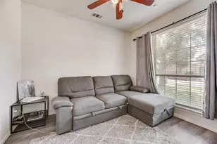 6810 Amesbury Ln, Rowlett, TX 75089 - Photo 4