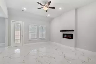 2217 S Peachtree Ct, Denison, TX 75020 - Photo 6