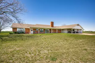 3020 Melton, Sanger, TX 76266 - Photo 2