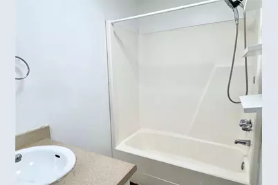 441 SW Thomas Street #B, Burleson, TX 76028 - Photo 14