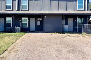 441 SW Thomas St, Burleson, TX 76028 - Photo 20