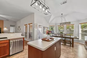 1105 Crooked Creek Ct, Midlothian, TX 76065 - Photo 10