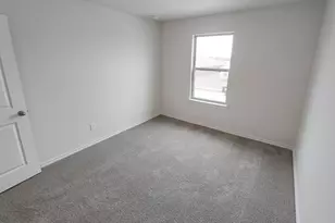 821 Lantana Ln, Pilot Point, TX 76258 - Photo 8