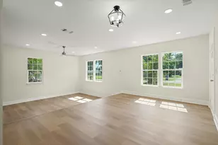 229 E Nevada, Van, TX 75790 - Photo 4