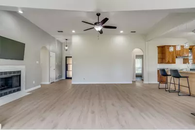 7108 Westover Drive, Granbury, TX 76049 - Photo 4