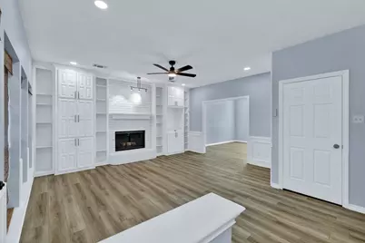 2505 Classic Court W, Bedford, TX 76021 - Photo 10