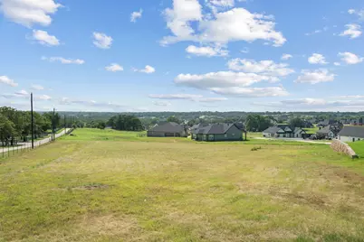 1052 N Agnes Road, Springtown, TX 76082 - Photo 2