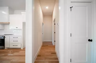 713 Raylan St, Springtown, TX 76082 - Photo 24