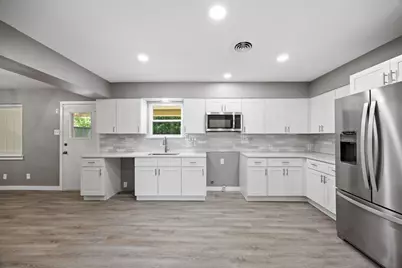 2215 Mack Lane, Dallas, TX 75227 - Photo 10