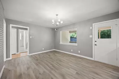 2215 Mack Lane, Dallas, TX 75227 - Photo 12