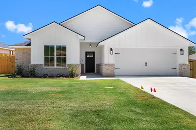 16513 Crossing Circle, Lindale, TX 75771 - Photo 1