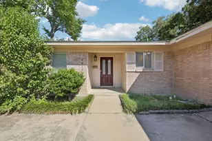 4720 South Dr W, Fort Worth, TX 76132 - Photo 2