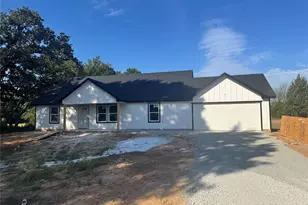 1016 Bradshaw Ct, Springtown, TX 76082 - Photo 1