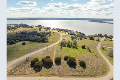10079 Lakeview Court, Whitney, TX 76692 - Photo 2
